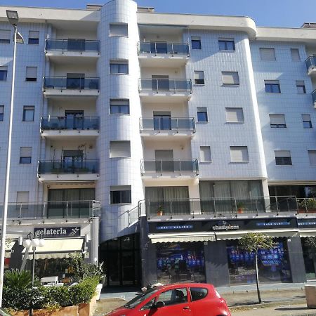 La Casa Di Piero Apartment Cosenza Exterior foto